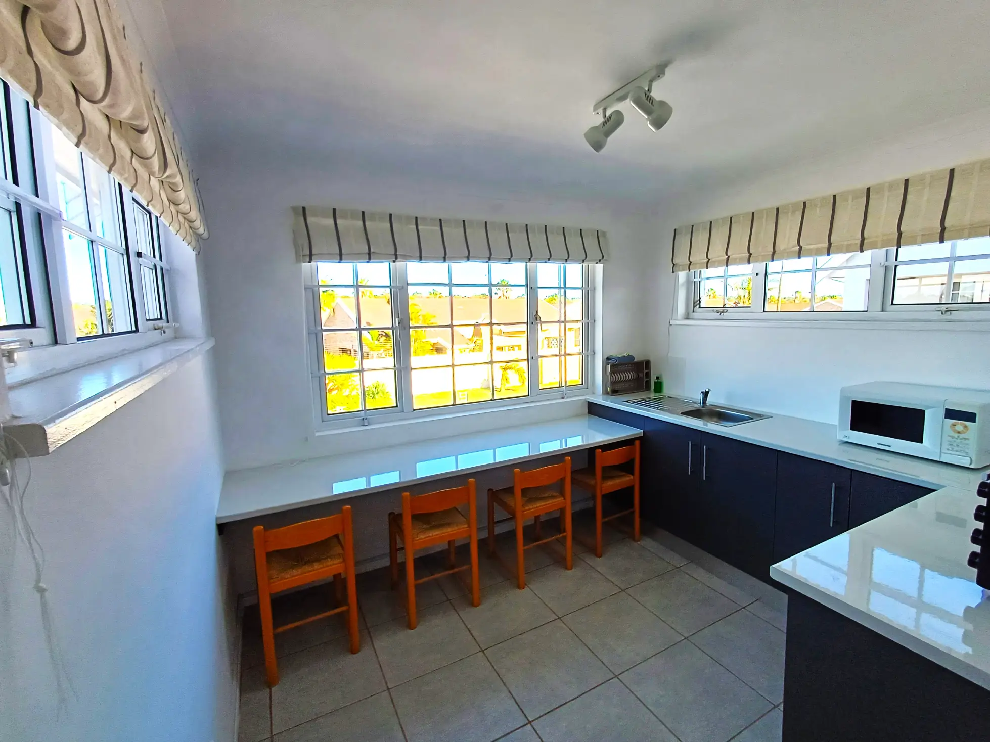 Room 5 (3)