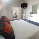 Room 5 (7)